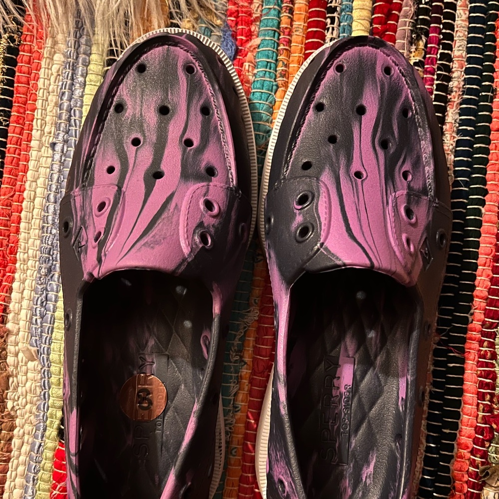 Purple tie die Sperrys